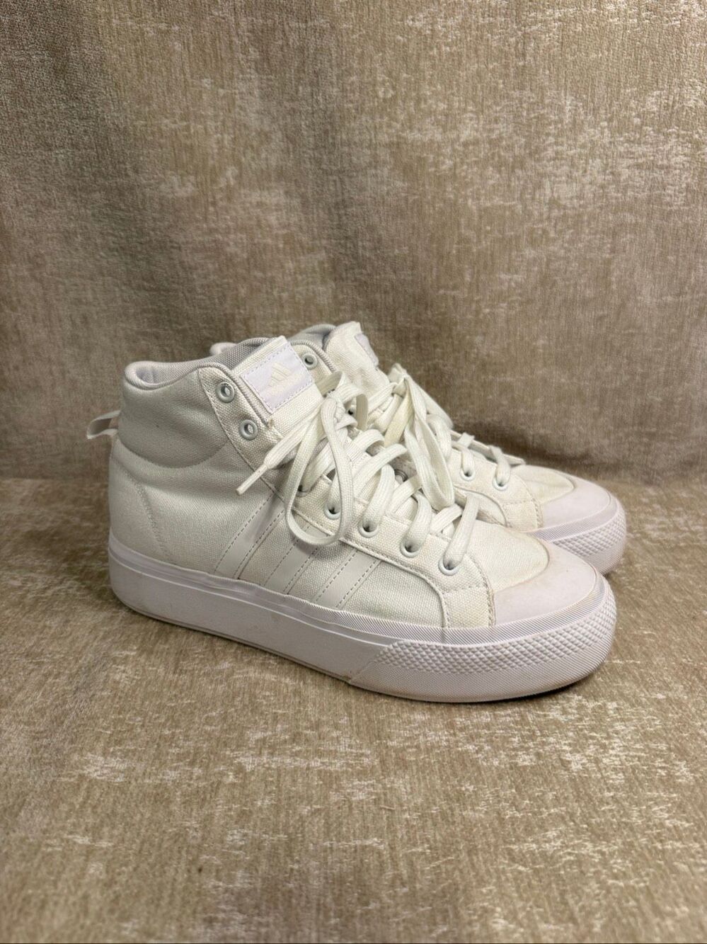 Adidas Womens Bravado 2.0 Mid Platform Sneaker Skate Shoes Off White Size 10